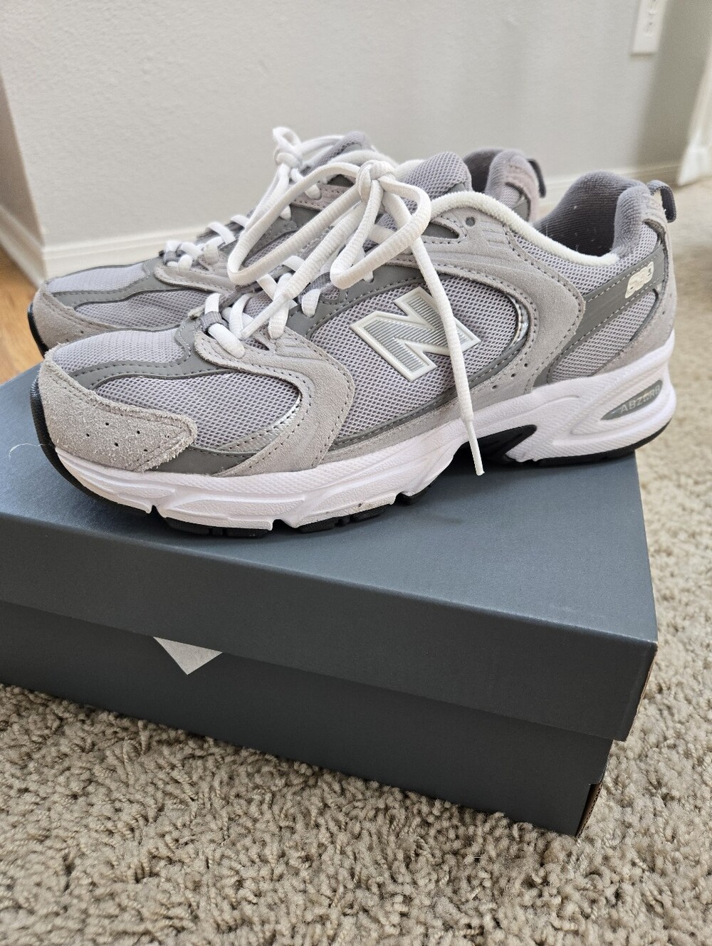 New Balance Women's 530 Grey Size 8